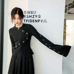 紅葉服飾 品牌故事、設(shè)計(jì)理念與時(shí)尚影響力